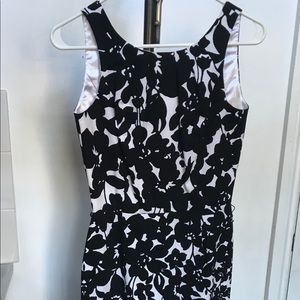 Black and white floral WHBM dress size 0